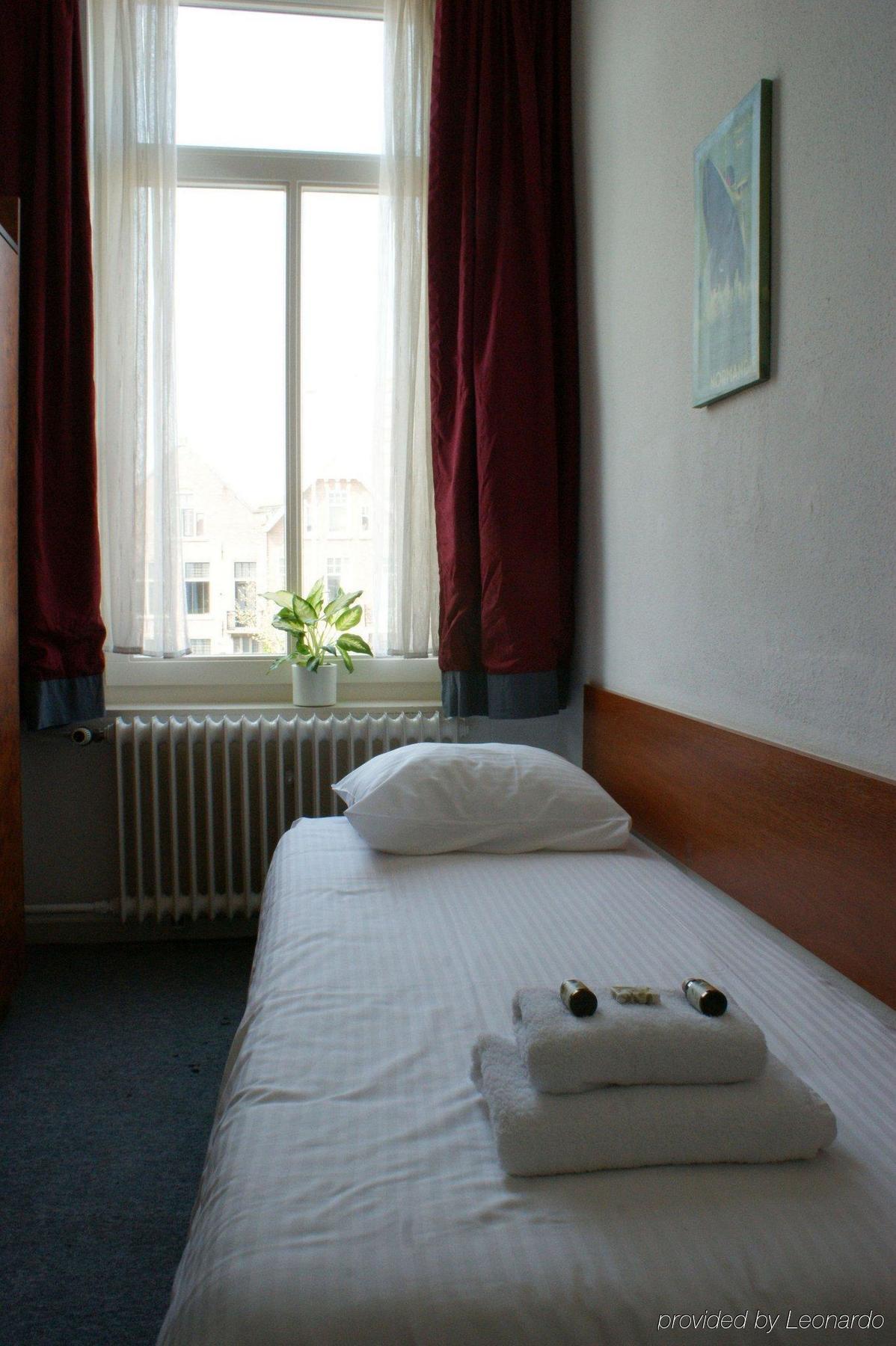 Hotel Benno Eindhoven Habitación foto